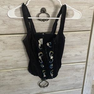 Flora nikrooz black top